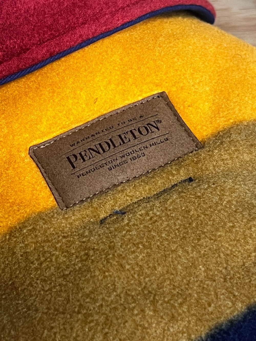 Pendleton Grand Canyon Striped Reversible Dog Coat XS Jacket  Fleece Quilted - Picture 2 of 9